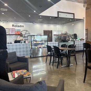 Roladin Restaurant - Restaurant - Mediterranean Near Me - Reseda, California