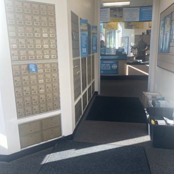 The UPS Store - Shipping Centers Near Me - Encinitas, California