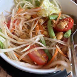 PAPAYA SALAD PAPAYA SALAD