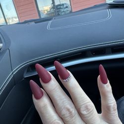 NailsHub