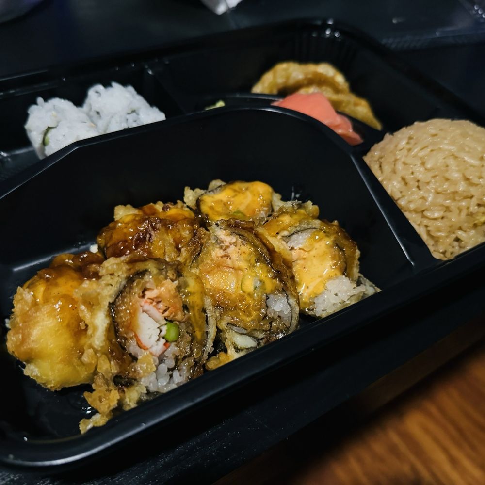 Dynamite roll Bento Box Dynamite roll Bento Box
