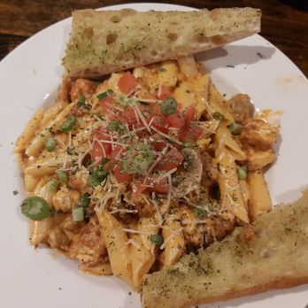 Sine Irish Pub & Restaurant - Sausage Chicken Pasta - Irish Pub Near Me - Richmond, Virginia Sine Irish Pub & Restaurant - Sausage Chicken Pasta - Irish Pub Near Me - Richmond, Virginia