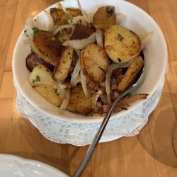 Kaisergarten - Fried potatoes and onion