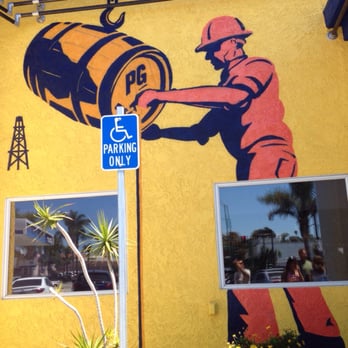 Barrelhouse 101 - A little bit of artwork outside - American Near Me - Ventura, California
