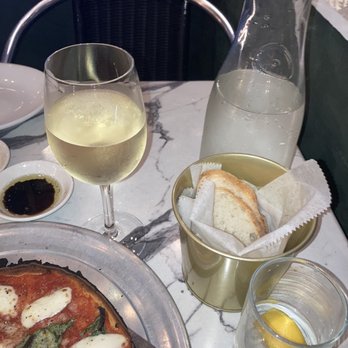 Fumo - Wine pizza bread - Italian Near Me - New York, New York Fumo - Wine pizza bread - Italian Near Me - New York, New York