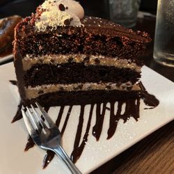 Coopers Central Table & Cocktail - Marshmallow chocolate cake... yum