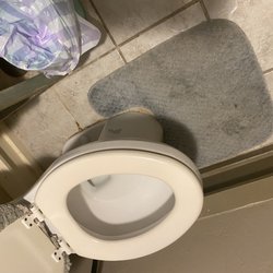Gastehaus Schmidt Reservation Service - No explanation needed - disgusting.