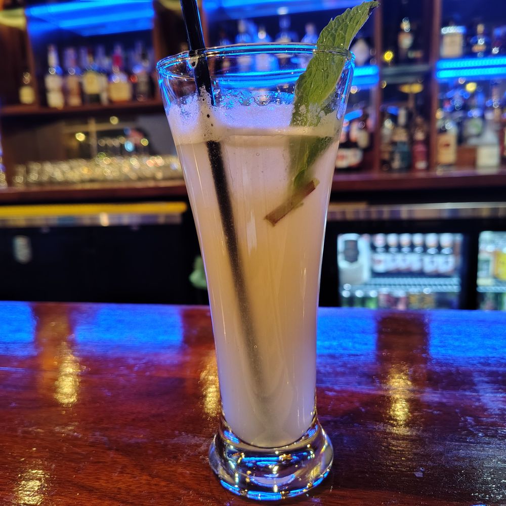Bai Bac Beach (Mocktail), we spike it with vodka