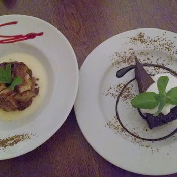 Fou de Fafa - Apple Bread Pudding with ample Creme Anglaise and Gluten Free (Flourless) Chocolate Cake - French Near Me - Avignon, 84