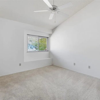 Pristine Carpet Cleaning - Bedroom - Carpet Cleaning Near Me - Santa Clarita, California Pristine Carpet Cleaning - Bedroom - Carpet Cleaning Near Me - Santa Clarita, California