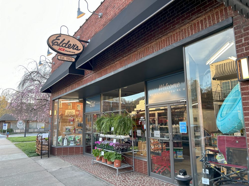 Slide of Elder's Ace Hardware - Bryson City