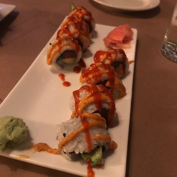 Crate - Spicy tuna - Sushi Bars Near Me - Sturgeon Bay, Wisconsin Crate - Spicy tuna - Sushi Bars Near Me - Sturgeon Bay, Wisconsin