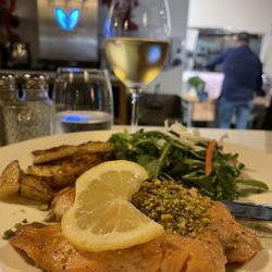 Amalfi Cucina Italiana - Pastachio Salmone. Tastes great, well prepared.