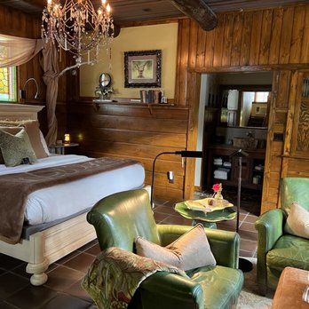 Highland Haven Creekside Inn - Bed & Breakfast Near Me - Evergreen, Colorado Highland Haven Creekside Inn - Bed & Breakfast Near Me - Evergreen, Colorado