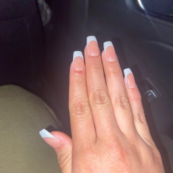 Hollywood Nails - Nail Salons Near Me - Sun Valley, California