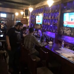 Casa Cervecera Bolivar - Casa antigua adaptada como bar.
