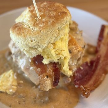 Union Biscuit - Fried chicken and biscuits and gravy - Breakfast & Brunch Near Me - Las Vegas, Nevada Union Biscuit - Fried chicken and biscuits and gravy - Breakfast & Brunch Near Me - Las Vegas, Nevada