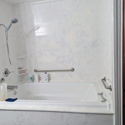 Tubs & Tops