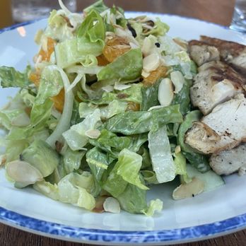 D’Boathaus - Mandarin Orange Salad with Chicken - New American Near Me - Hewitt, New Jersey