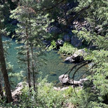 McCloud River - Hiking Near Me - McCloud, California