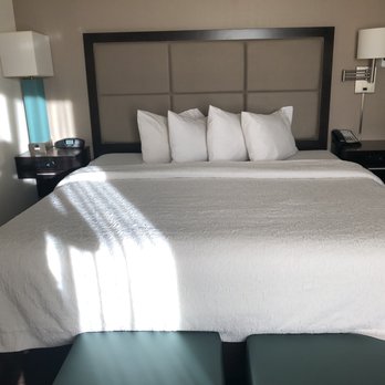 Hampton Inn & Suites Bend - Hotels Near Me - Bend, Oregon