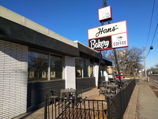 Hans' Bakery by null