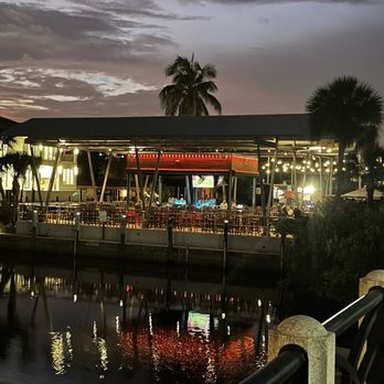 Seventh South Waterfront - View of Celebration Park - Cocktail Bars Near Me - Naples, Florida Seventh South Waterfront - View of Celebration Park - Cocktail Bars Near Me - Naples, Florida