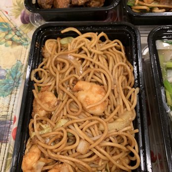 Canton Low Restaurant - Shrimp lo mein - Chinese Near Me - El Segundo, California Canton Low Restaurant - Shrimp lo mein - Chinese Near Me - El Segundo, California