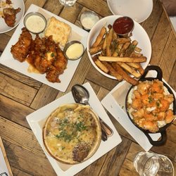 Bondurants - Tossed tendies, ipa fries, buffalo chicken mac and cheese, French onion soup