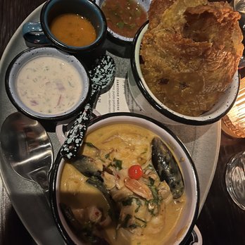 Parche - Patacones with seafood mix on the side - Colombian Near Me - Oakland, California