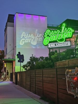 Austin Garden & Studio by null