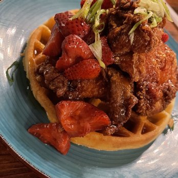 Beatstro - CHICKEN & WAFFLES - American Near Me - Bronx, New York