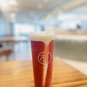 Harmony Tea Shoppe - a smoothie in a plastic cup - Bubble Tea Near Me - Indianapolis, Indiana