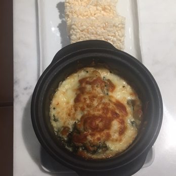 The Table at Crate - Spinach & artichoke dip w/ puffed rice crackers - New American Near Me - Oak Brook, Illinois