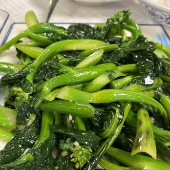 Restaurant Imperial - Chinese broccoli - Dim Sum Near Me - Pointe-Claire, Quebec Restaurant Imperial - Chinese broccoli - Dim Sum Near Me - Pointe-Claire, Quebec