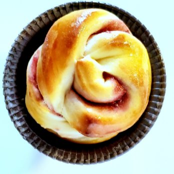 Tiny Cake House - Raspberry Swirl sweet bread - Desserts Near Me Tiny Cake House - Raspberry Swirl sweet bread - Desserts Near Me