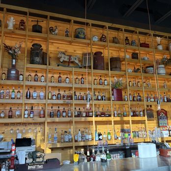 Salt + Smoke - bar - Barbeque Near Me - Edwardsville, Illinois