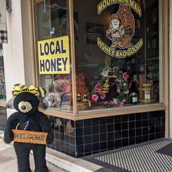 Mountain Man Honey and Goods - The front of Mountain Man Honey.