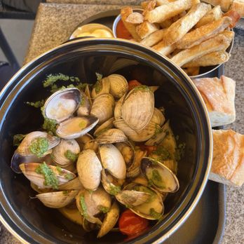 Steamship Grill & Taphouse - Clams - Seafood Near Me - Victoria, British Columbia Steamship Grill & Taphouse - Clams - Seafood Near Me - Victoria, British Columbia
