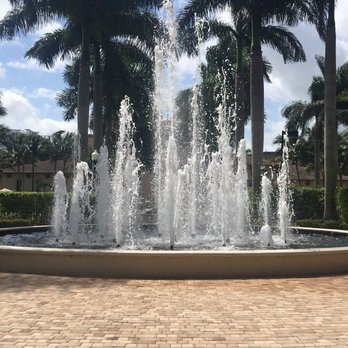 Artesia Sales Center - Our beautiful water fountain by the pool. - Apartments Near Me - Sunrise, Florida Artesia Sales Center - Our beautiful water fountain by the pool. - Apartments Near Me - Sunrise, Florida