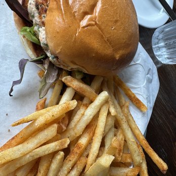 Sam's Chowder House - Seafood Near Me - Half Moon Bay, California
