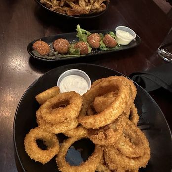 Doc Magilligan's Restaurant & Irish Pub - Onion rings, Rueben bites, Boxty fries - Breakfast & Brunch Near Me - Niagara Falls, Ontario Doc Magilligan's Restaurant & Irish Pub - Onion rings, Rueben bites, Boxty fries - Breakfast & Brunch Near Me - Niagara Falls, Ontario