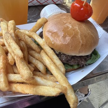 Krasa - Burgers Near Me - Chicago, Illinois