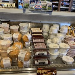 Truly D'vine bread - Spreads, cheese and sausage