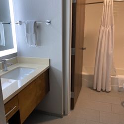 Staybridge Suites Sioux City Southeast - 2 queen 1 bedroom suite- sink view outside bathroom