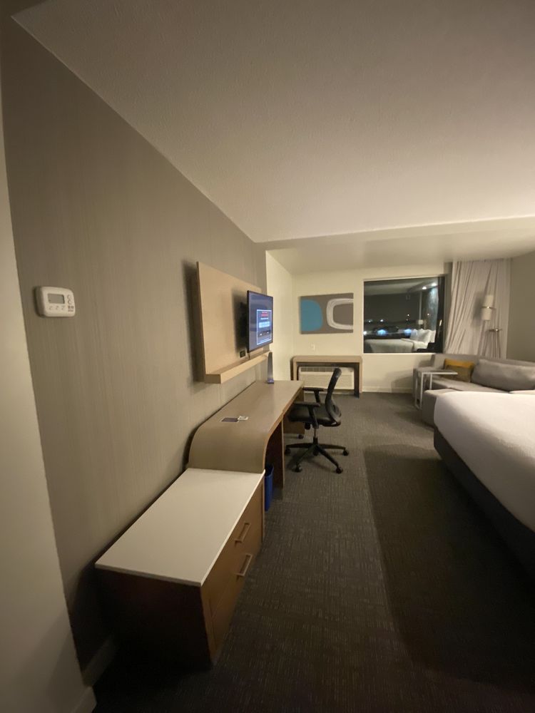 COURTYARD MARRIOTT MONTRÉAL WESTISLAND / BAIE D’URFÉ Updated August