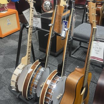 Willis Music Union Centre - Banjos - Musical Instruments & Teachers Near Me - West Chester Township, Ohio