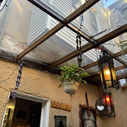 Alyan's Restaurant - Ambiance