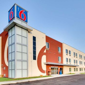 Motel 6 - exterior - Hotels Near Me - Poplar Bluff, Missouri Motel 6 - exterior - Hotels Near Me - Poplar Bluff, Missouri