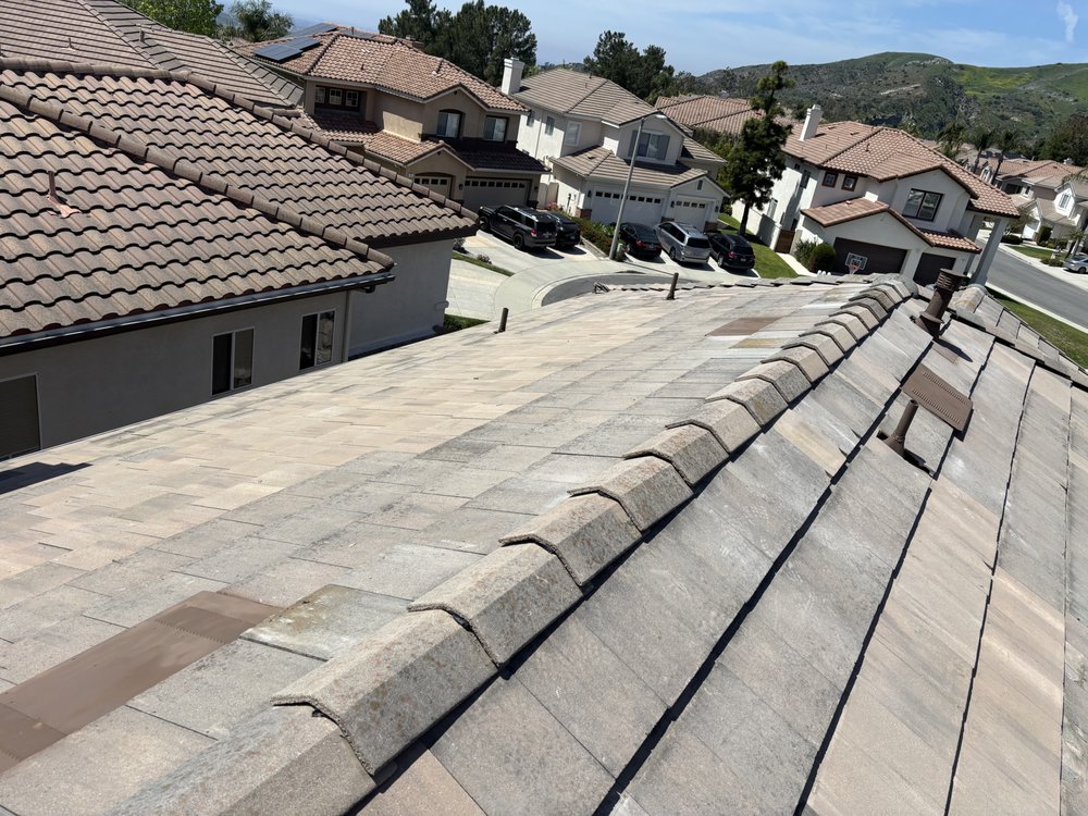 Slide of Empire Energy Roofing